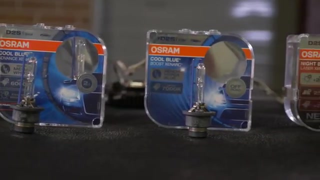 D2S HID bulb beam pattern wall test showing cutoff line and light distribution