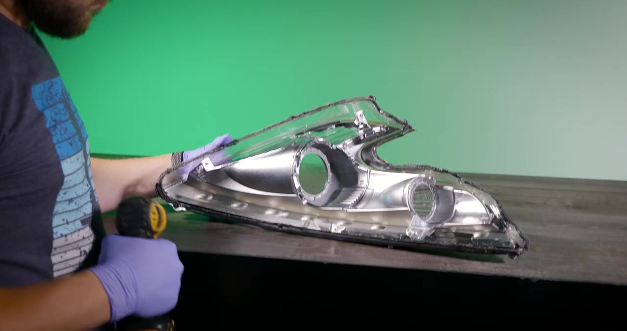 Custom etched projector lens installed in Nissan 370Z headlight